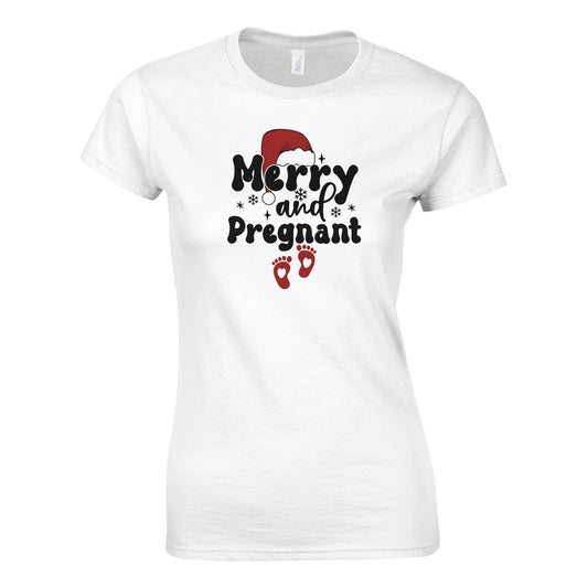 Tailliertes Damen Kurzarm T-Shirt mit Print - Merry and Pregnant mit Baby Füßchen - Weihnachten und Winter – viele Farben und große Größen -